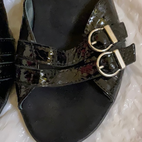 ON HOLD. ~ Helle Comfort Kitten Heels - Picture 7 of 7